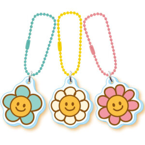 ワンスリー　キーチェーン　にこにこフラワー 3個セットのキーチェーン